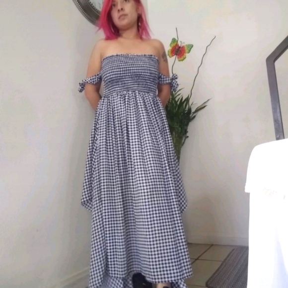 Cottagecore Gingham Dress - Picture 2 of 3